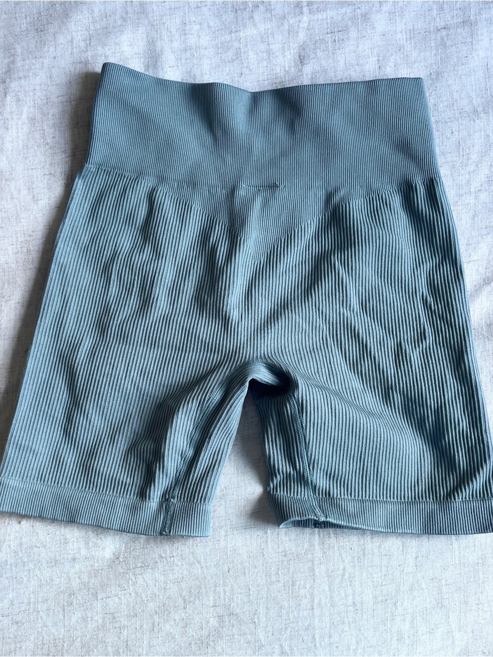 Bo + tee Ribbed  High-Waist Short - Picture 4 of 4
